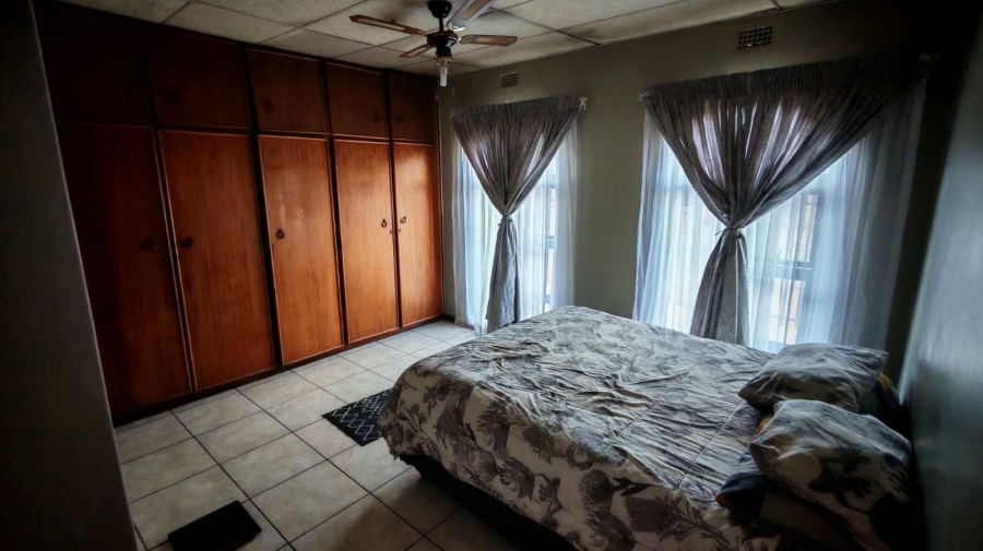 2 Bedroom Property for Sale in Heidedal Free State